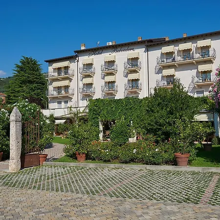 Отель Belvedere