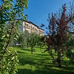 Отель Belvedere