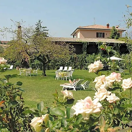 Belvedere Hotel *