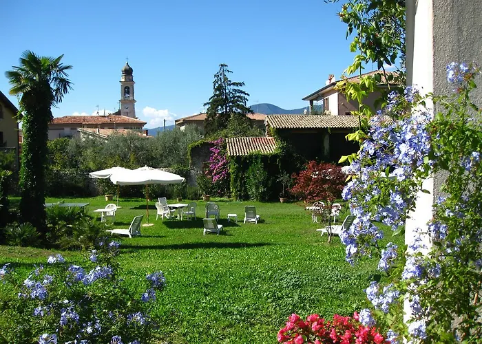 Belvedere Hotel *