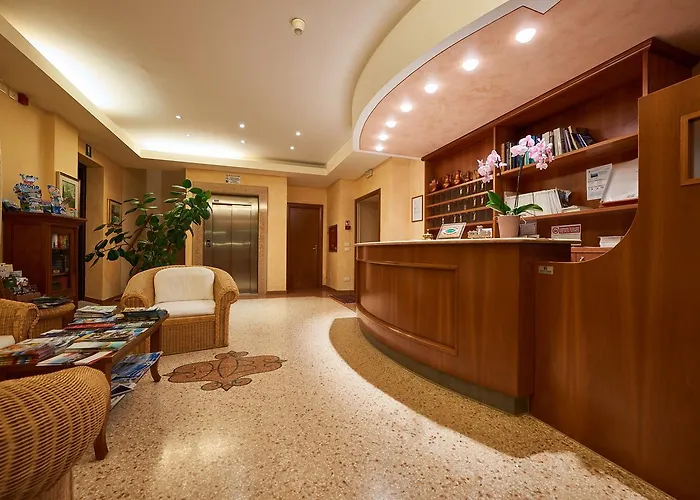 Belvedere Hotel Torri Del Benaco